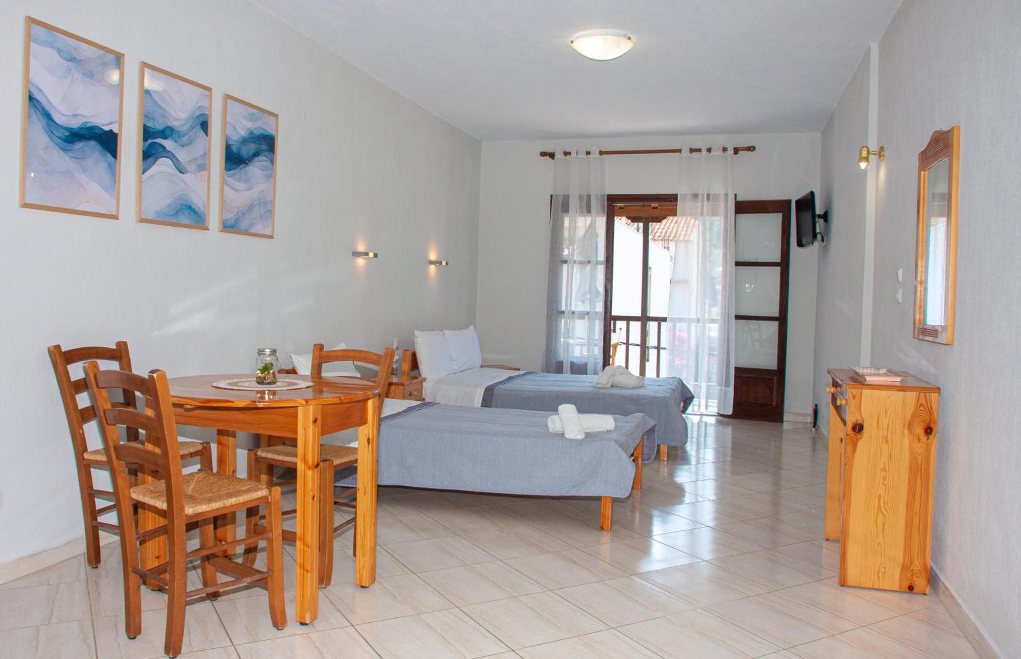 Aris Junior Studios Neo Klima Skopelos Екстериор снимка
